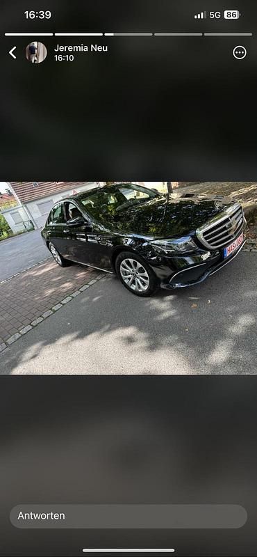Schwarz Gebraucht 2017 Mercedes E250 Limousine | 19.500 € (Fairer Preis) - Bild 1/4