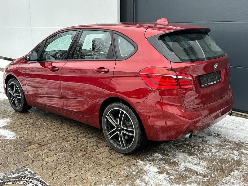 Gebraucht BMW 225 231 PS (169 kW) 2016 Rot Kombi