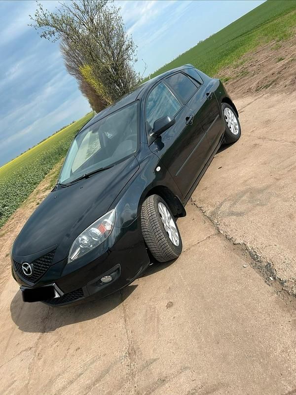Usata Mazda 3 105 CV (77 kW) 2006 Nero Utilitaria