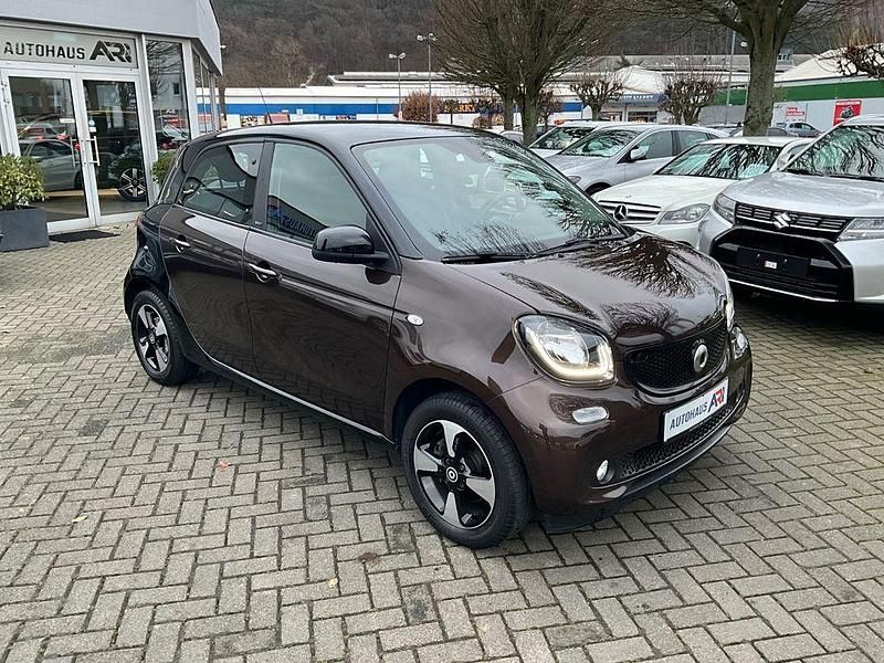Gebraucht Smart ForFour Basis 90 PS (66 kW) 2018 Braun Kleinwagen