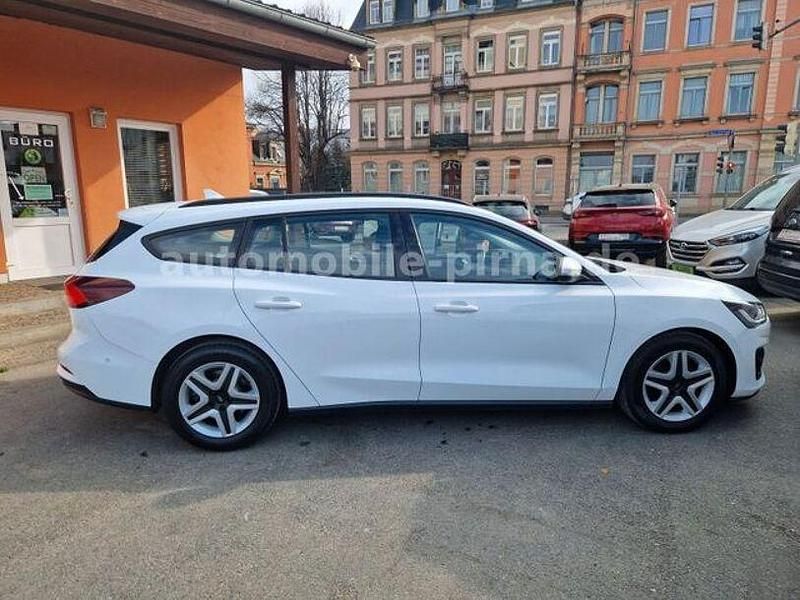 Gebraucht Ford Focus 120 PS (88 kW) 2022 Weiß Kombi