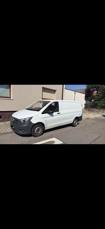 Gebraucht Mercedes Vito 114 PS (83 kW) 2017 Weiß Van