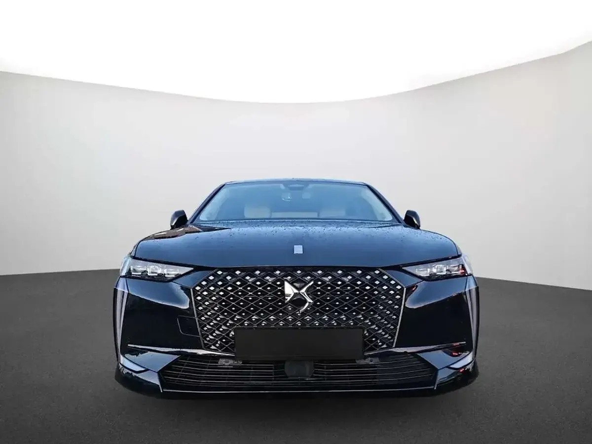 Gebraucht DS Automobiles DS4 131 PS (96 kW) 2023 Lackierung schwarz perla nera/typ aussenverkleidung metalliclackierung SUV