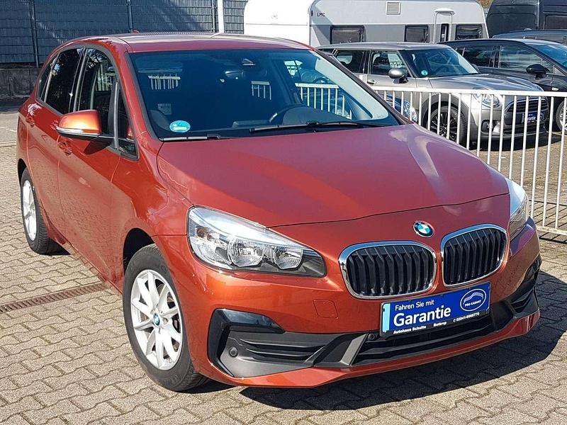 Gebraucht BMW 218 Advantage 140 PS (102 kW) 2018 Sunset orange Van / Kleinbus