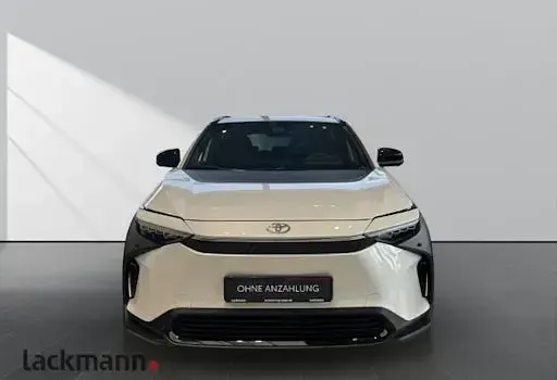 Neu Toyota bZ4X 150 kW (204 PS) 2025 Weiß SUV
