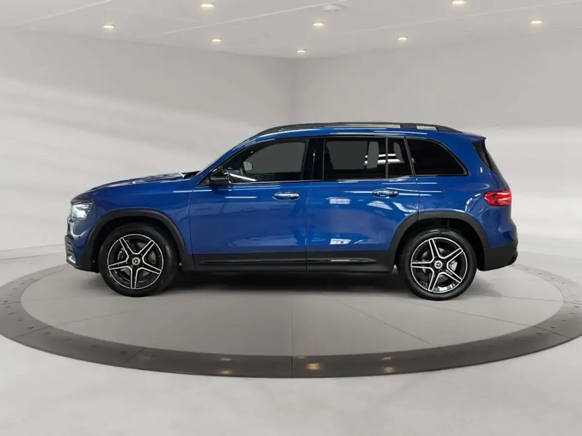 Gebraucht Mercedes GLB200 AMG 150 PS (110 kW) 2025 Blau SUV