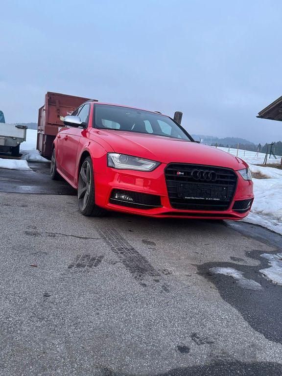 Gebraucht Audi S4 Sport 333 PS (244 kW) 2012 Rot Kombi