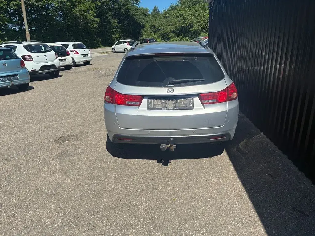Gebraucht Honda Accord Lifestyle 150 PS (110 kW) 2012 Silber Kombi