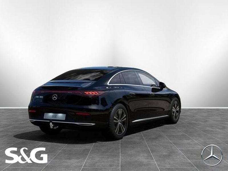 Gebraucht Mercedes 300 169 kW (231 PS) 2022 Schwarz Limousine