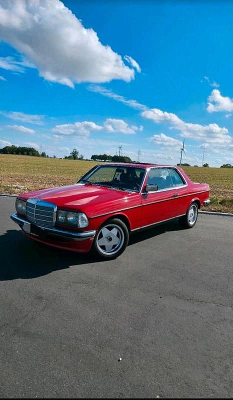 Rot Gebraucht 1983 Mercedes 230 AMG Coupé | 9.998 € - Bild 1/4