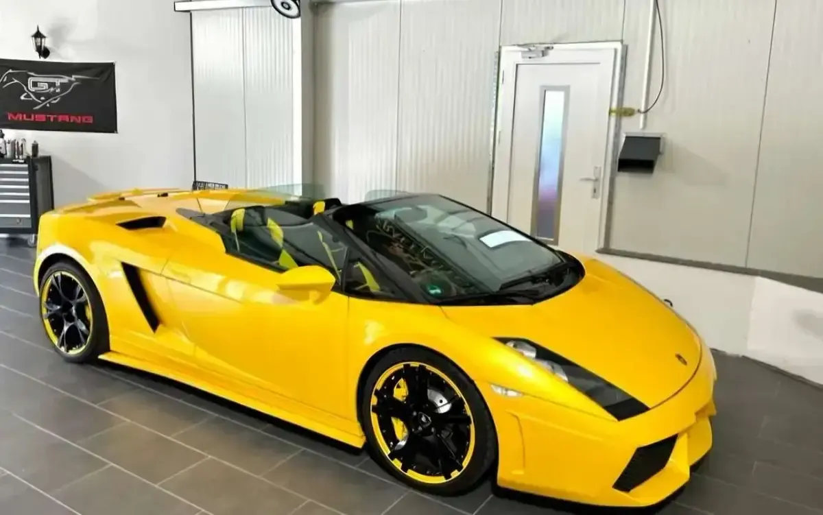 Second-hand Lamborghini Gallardo 519 CP (381 kW) 2007 Galben Cabrio