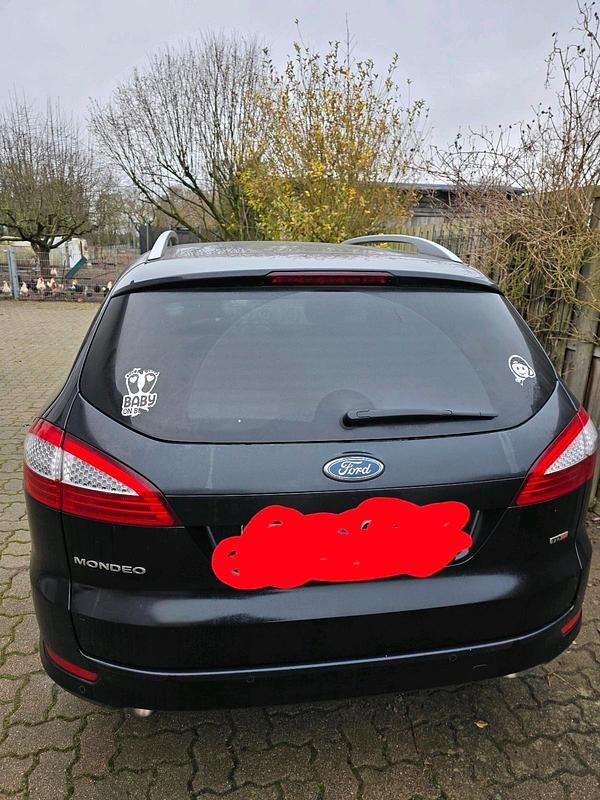 Schwarz Gebraucht 2010 Ford Mondeo Kombi | 5.000 € (Teuer) - Bild 1/4