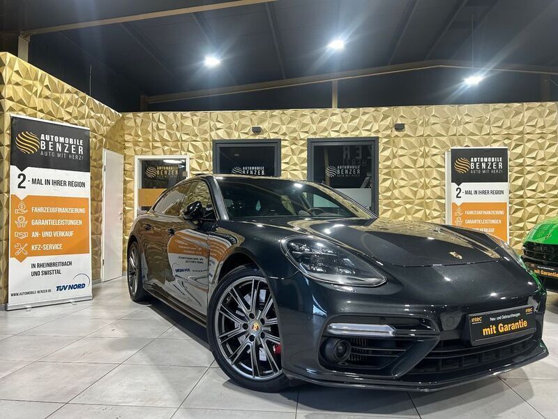 Grau Gebraucht 2017 Porsche Panamera Turbo Sport Turismo Limousine | 61.499 € - Bild 1/4