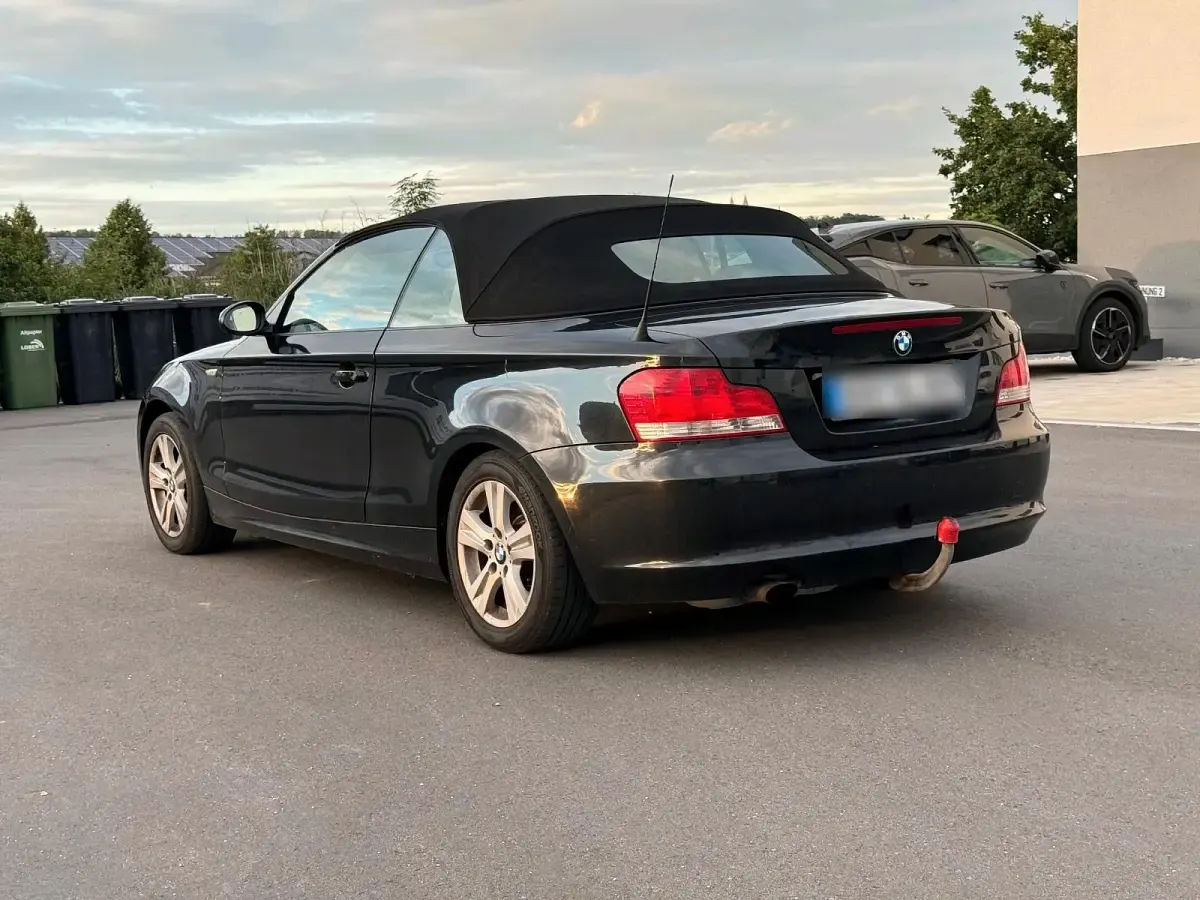 Gebraucht BMW 118 Cabriolet 143 PS (105 kW) 2009 Schwarz Cabrio