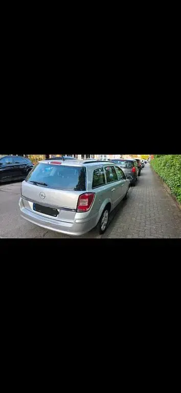 Occasion Opel Astra Edition 116 ch (85 kW) 2008 Argent Berline
