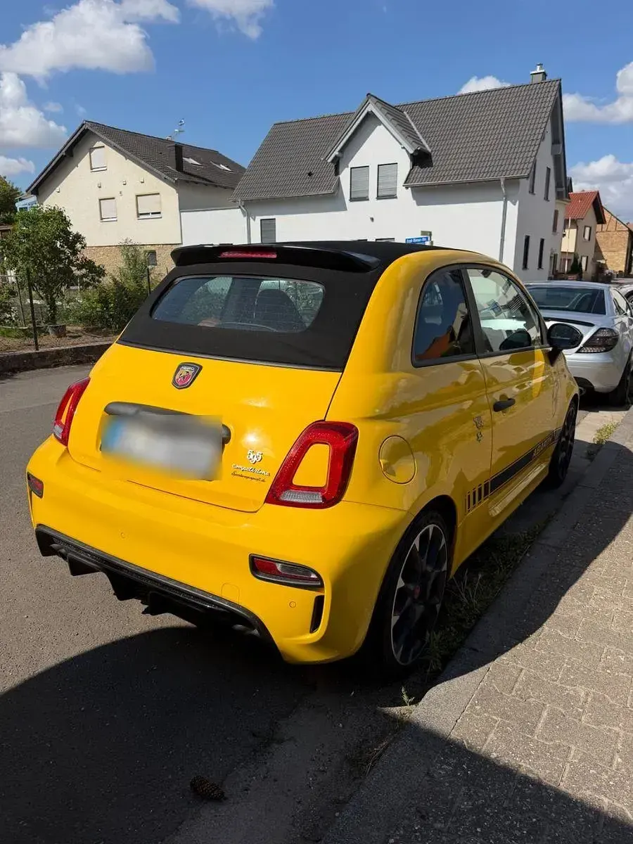 Gebraucht Abarth 595 Competizione 180 PS (132 kW) 2018 Gelb Kleinwagen