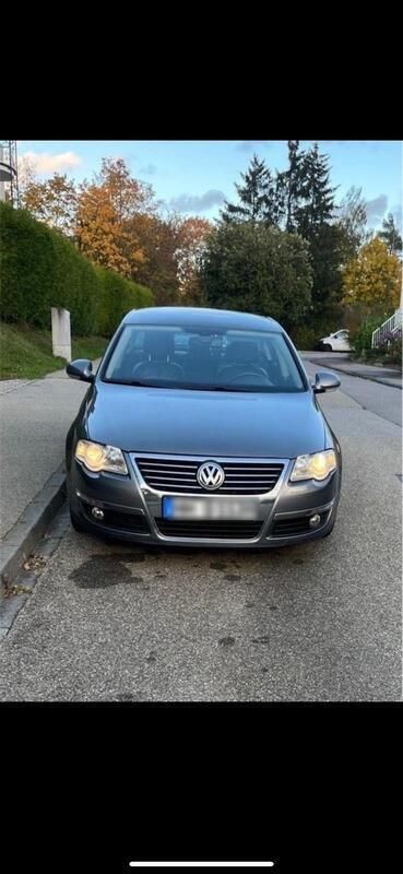 Grau Gebraucht 2006 VW Passat Limousine | 3.499 € (Fairer Preis) - Bild 1/4