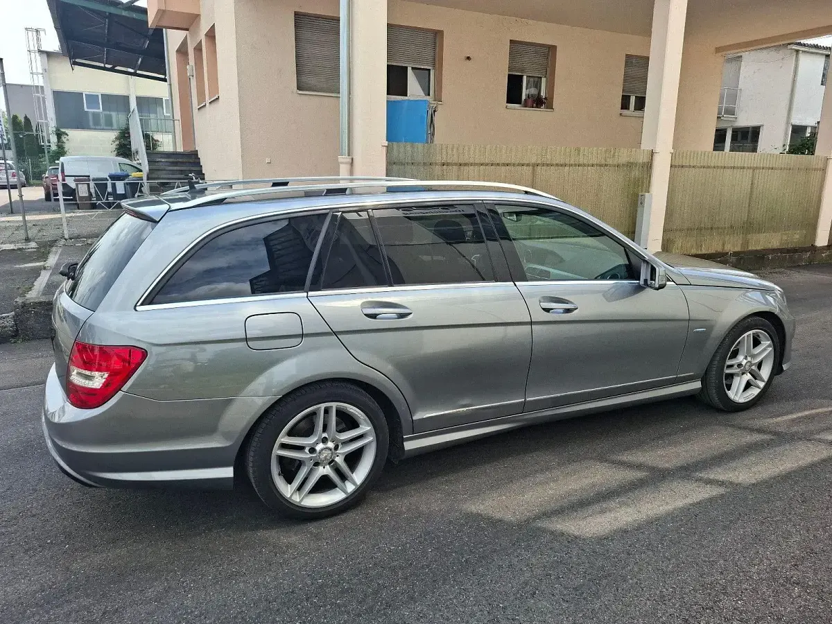 Gebraucht Mercedes C180 Avantgarde 156 PS (114 kW) 2011 Silber Kombi