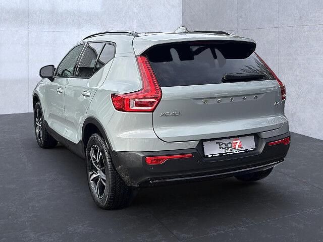 Gebraucht Volvo XC40 Plus 197 PS (144 kW) 2025 Grau SUV