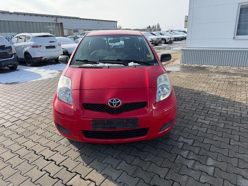 Gebraucht Toyota Yaris Cool 101 PS (74 kW) 2009 Rot Kleinwagen