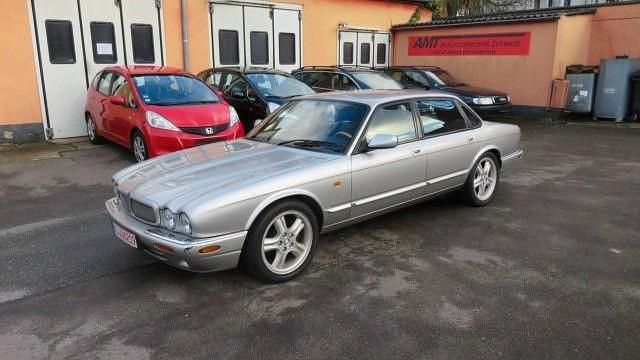 Gebraucht Jaguar XJR 363 PS (266 kW) 1998 Silber Limousine