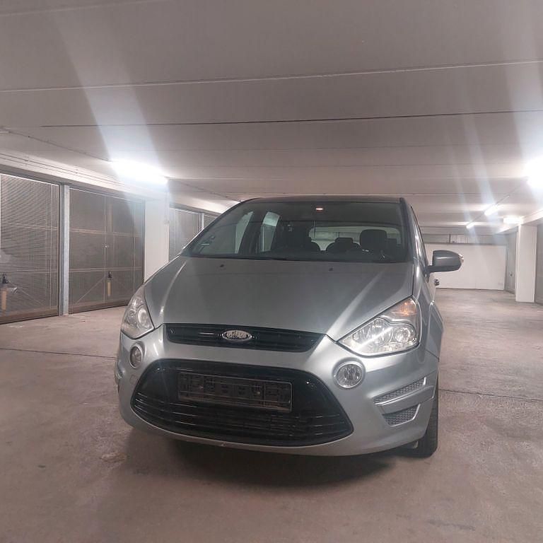 Gebraucht Ford S-MAX Trend 140 PS (102 kW) 2010 Grau Van / Kleinbus