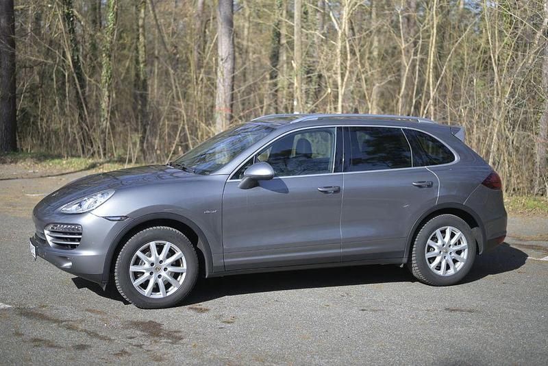 Gebraucht Porsche Cayenne Platinum Edition 245 PS (180 kW) 2014 Grau SUV