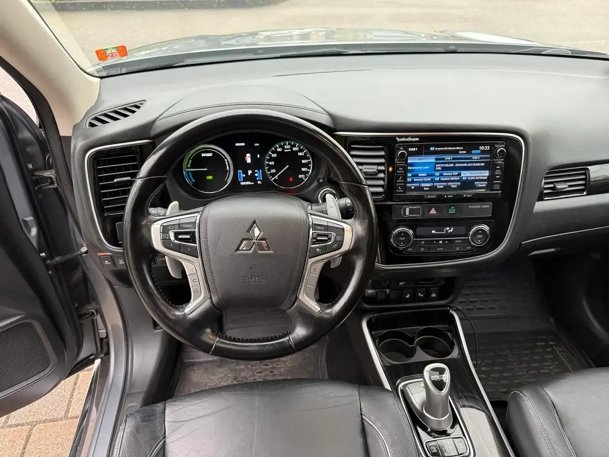 Gebraucht Mitsubishi Outlander P-HEV Top 2017 Silber SUV