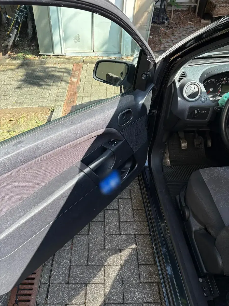 Gebraucht Ford Fiesta 70 PS (51 kW) 2008 Schwarz Kleinwagen
