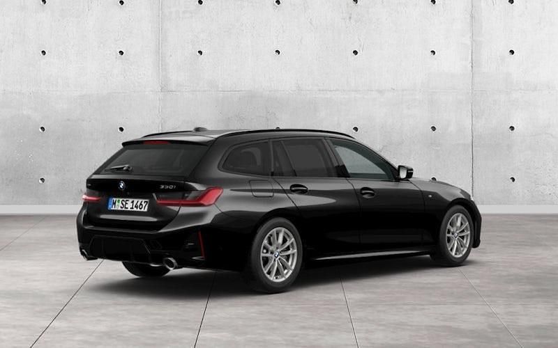 Gebraucht BMW 330 Shadowline 245 PS (180 kW) 2025 Schwarz Kombi