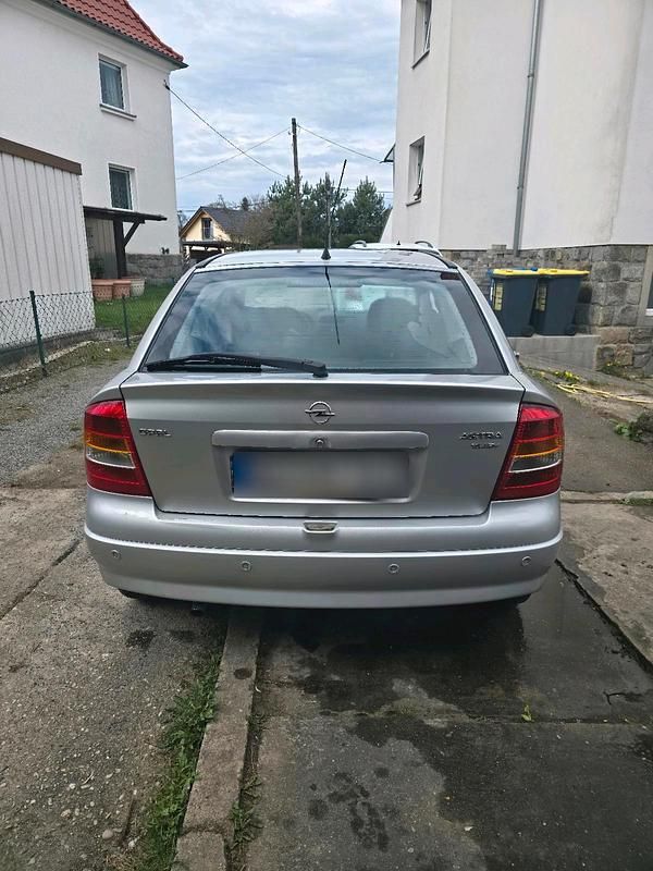 Second-hand Opel Astra 75 CP (55 kW) 1999 Gri Hatchback