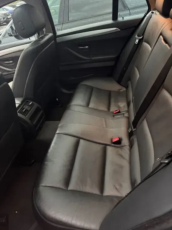 Gebraucht BMW 525 218 PS (160 kW) 2013 Grau Kombi