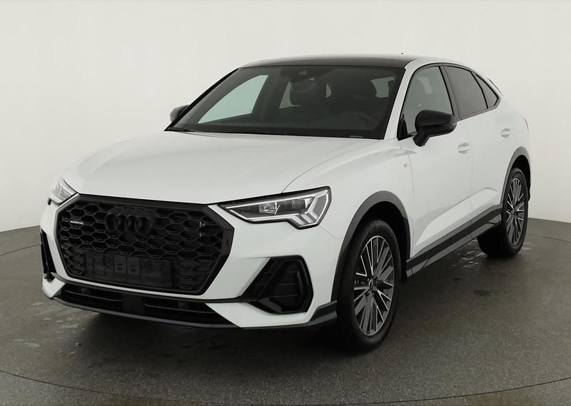 Gletscher weiß metallic Neu 2025 Audi Q3 Sportback S-Line SUV | 52.445 € (Guter Preis) - Bild 1/4