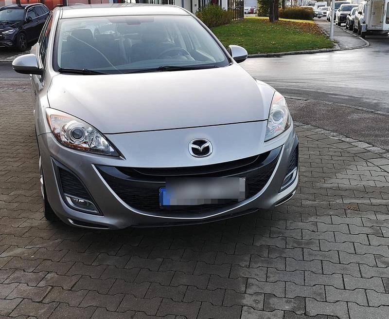 Silber Gebraucht 2011 Mazda 3 Limousine | 6.300 € (Fairer Preis) - Bild 1/4