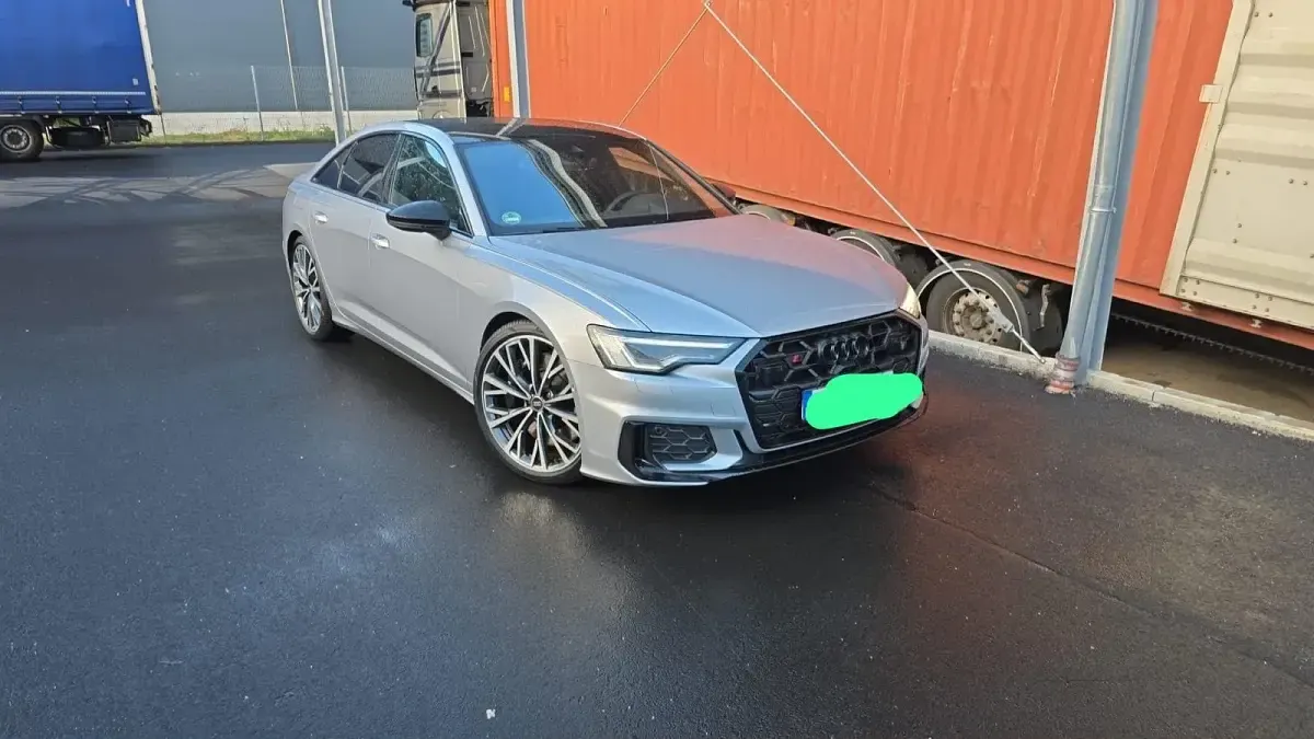 Gebraucht Audi S6 Comfort 344 PS (253 kW) 2024 Silber Limousine