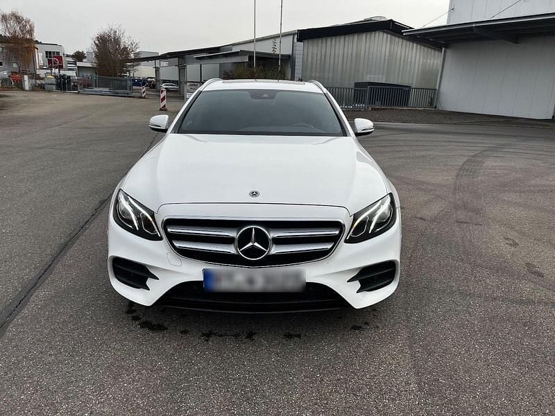 Gebraucht Mercedes E350 AMG line 258 PS (189 kW) 2018 Weiß Kombi