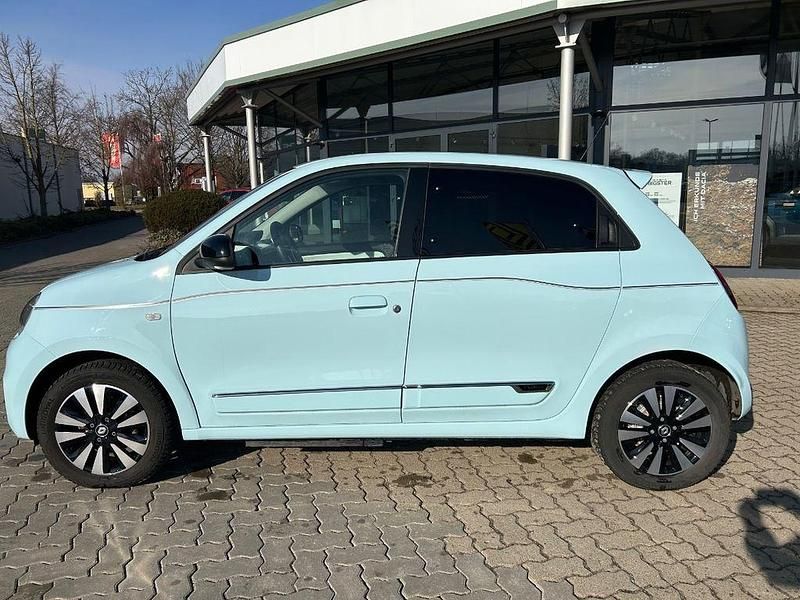 Gebraucht Renault Twingo Techno 60 kW (82 PS) 2023 Pastellblau (blau) Kleinwagen