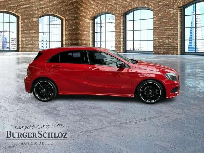 Gebraucht Mercedes A180 AMG 122 PS (89 kW) 2015 Jupiterrot Limousine