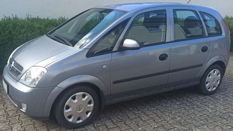Silber Gebraucht 2005 Opel Meriva Edition Van / Kleinbus | 650 € (Superpreis) - Bild 1/4