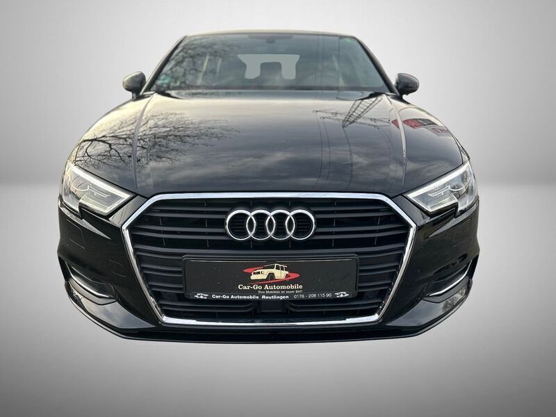Schwarz Gebraucht 2019 Audi A3 Design Limousine | 20.999 € (Guter Preis) - Bild 1/4