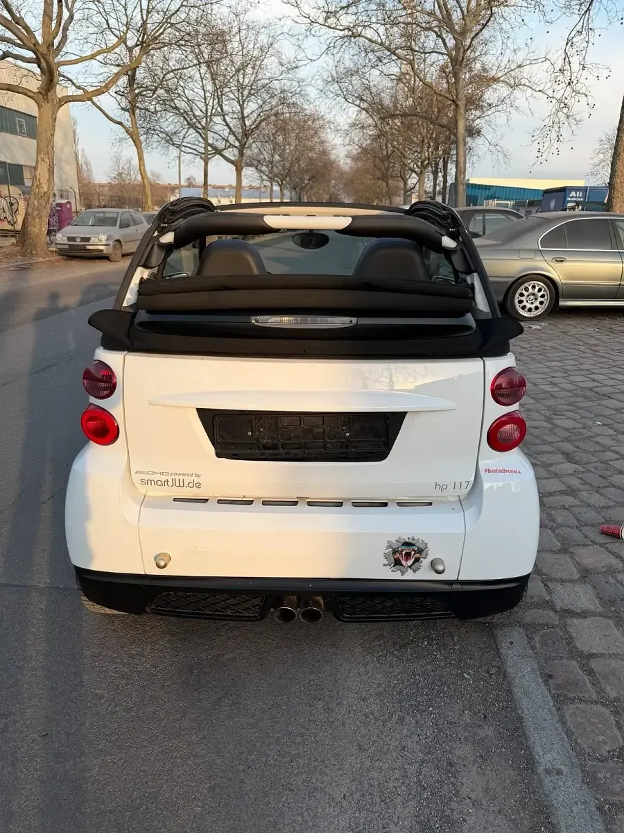 Gebraucht Smart ForTwo Cabrio 98 PS (72 kW) 2011 Weiß Cabrio