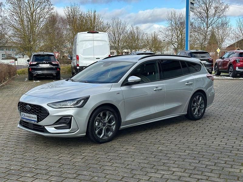 Gebraucht Ford Focus ST-Line X 155 PS (114 kW) 2025 Silber Limousine