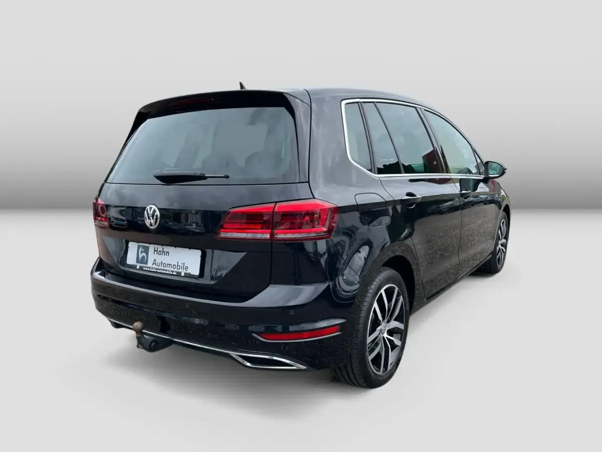 Gebraucht VW Golf VII Highline 131 PS (96 kW) 2019