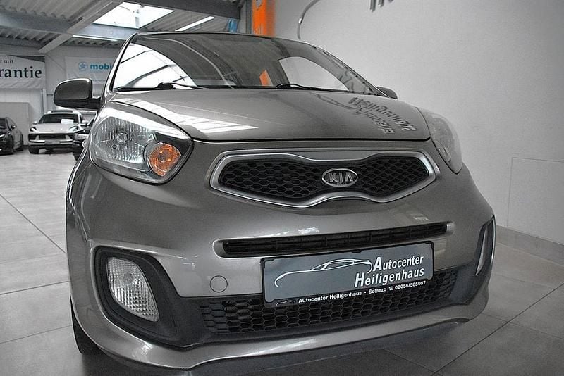 Silber Gebraucht 2012 Kia Picanto Attract Kleinwagen | 1.980 € (Fairer Preis) - Bild 1/4