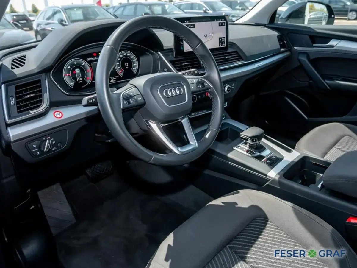 Gebraucht Audi Q5 Business 204 PS (150 kW) 2023 Brillantschwarz SUV