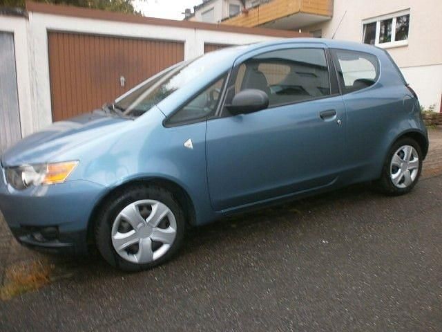 Blau Gebraucht 2009 Mitsubishi Colt Limousine | 2.200 € (Fairer Preis) - Bild 1/4