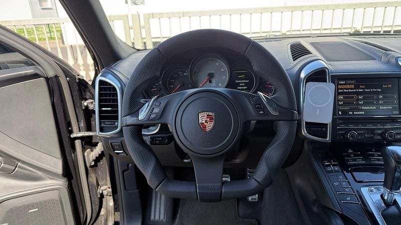 Schwarz Gebraucht 2012 Porsche Cayenne S SUV | 29.500 € (Etwas zu teuer) - Bild 1/4