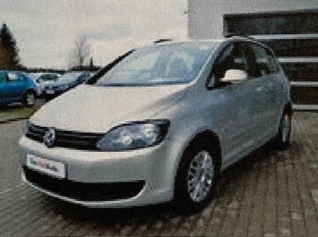 Silber Gebraucht 2013 VW Golf VII Trendline Limousine | 6.500 € (Superpreis) - Bild 1/4