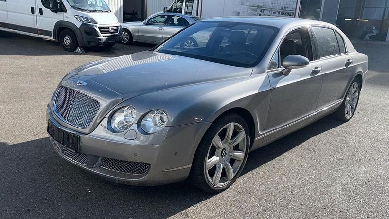 Gebraucht Bentley Continental Flying Spur 559 PS (411 kW) 2005 Grau Limousine