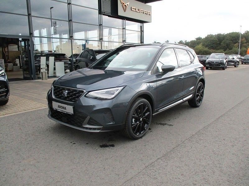 Magnetic grau met. Neu 2025 Seat Arona Black Edition SUV | 29.590 € (Fairer Preis) - Bild 1/4